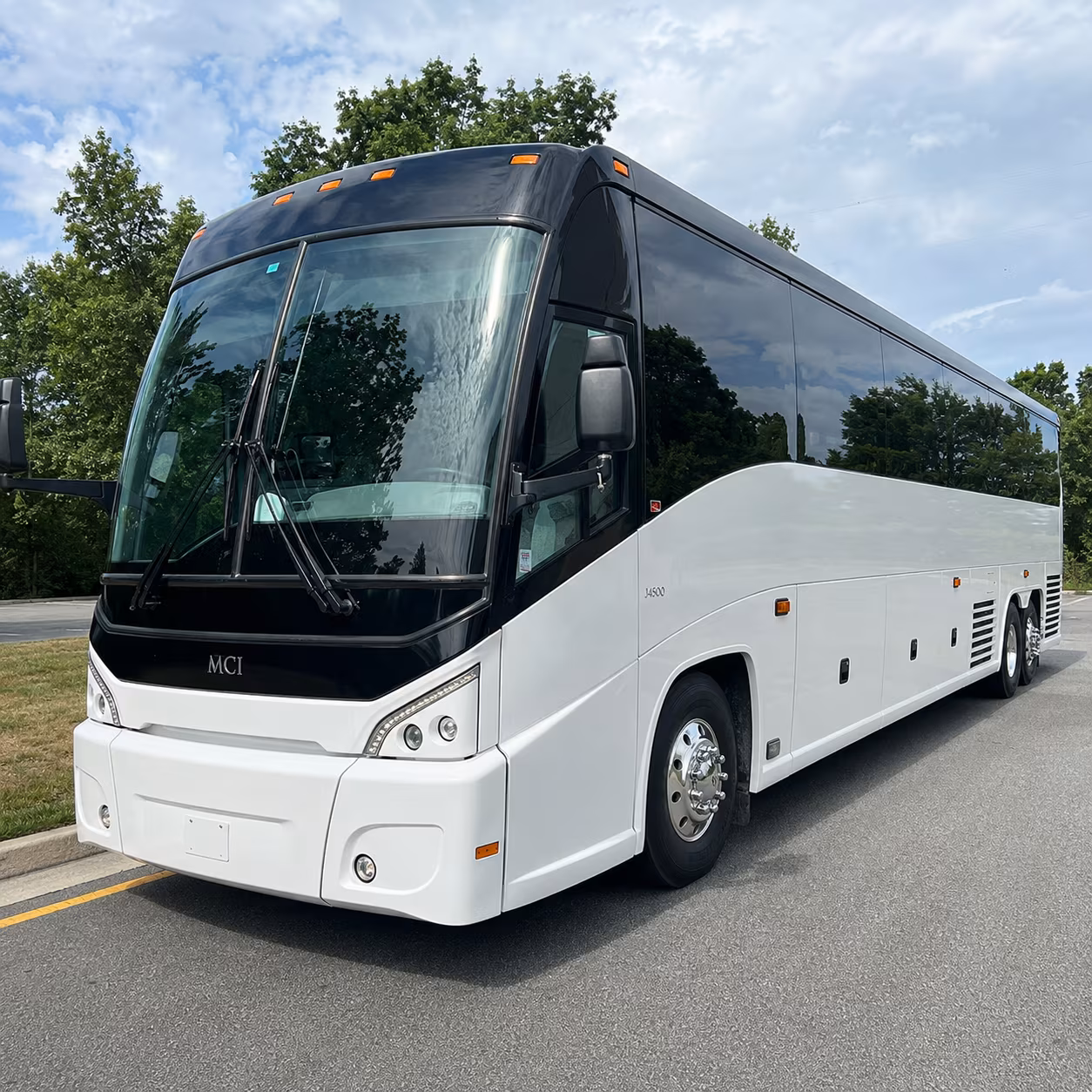 jfk and laguardia airport bus rentals for hoboken groups